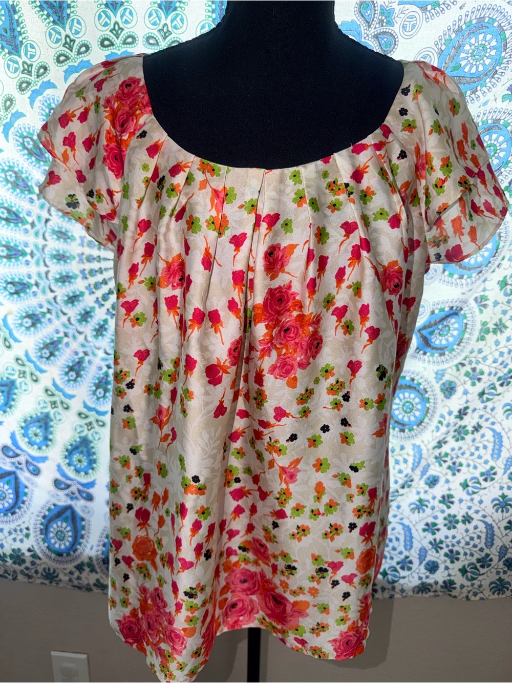 Women’s Floral Scoop Neck Top - Pink & Green